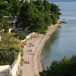 Family Friendly Seaside Nemira, Omis - 4277 *