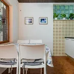 Family Friendly Seaside Nemira, Omis - 4277 Апартаменты