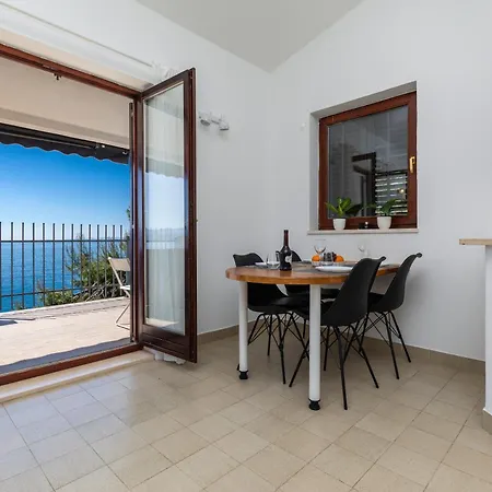 Family Friendly Seaside Nemira, Omis - 4277 Apartment *