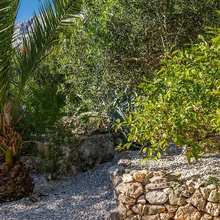 Family Friendly Seaside Nemira, Omis - 4277 * Tice